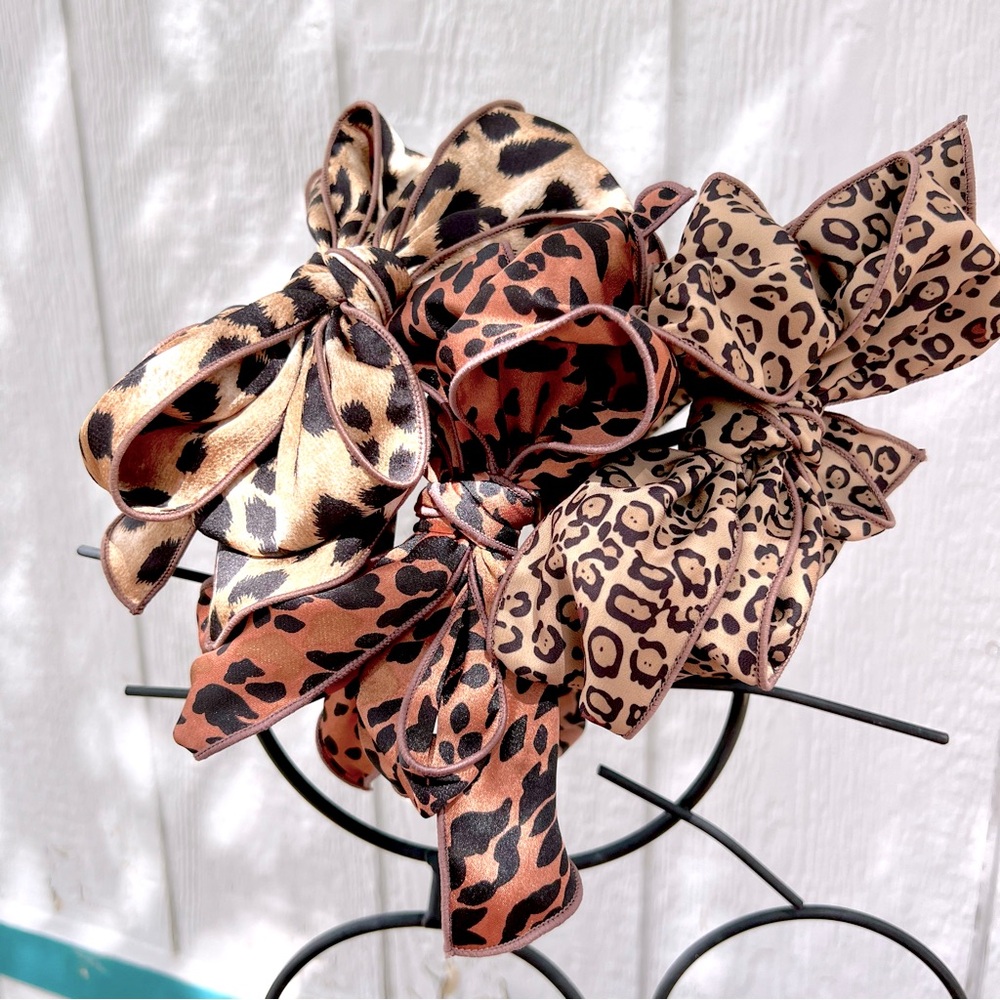 New! The “Cool Cats & Kittens” Collection Big Bow Wired Ribbon Headband 🐯